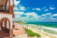 Oceanside Casita "Palenque" with a/c and pool    5 min stroll to beach - Condos