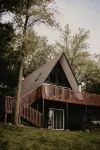 Step Back in Time: Cozy Lakeside Retreat Vintage A-Frame Cabin on Horseshoe Lake