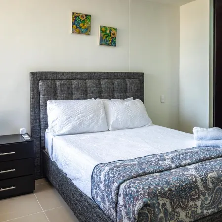 Beautiful 3 bedroom 2 bath apartment