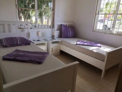 Ferienhaus Ideal für Taucher Manor Knip 주변 호텔