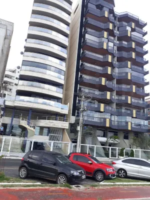 Excellent Apartment on Av.Beira Mar!  Close to everything in front of the beach!! Hotel a 