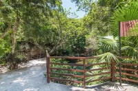 Charming 3-bdrm condo w/WiFi, Fitness Room & Private Rooftop Plunge Pool!