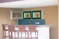 Pristine Modern 3-Bedroom Villa with Beautiful Outdoor Entertainment Area Hotel a Westerhall Land Settlement