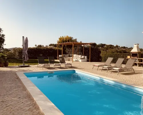 Holiday villa in a quiet location with all comfort for 6 people Hotels in Paderne