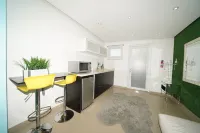 Charming 1-bedroom Apt. with AC, WiFi in wonderful Isla Verde Beach