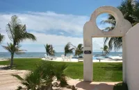 Affordable Luxury-Newly Renovated Beachfront Condo-Vacation Paradise
