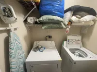 Entire Private Apartment, 2 Queens, Kitchen, Laundry Room, Large Dining Table