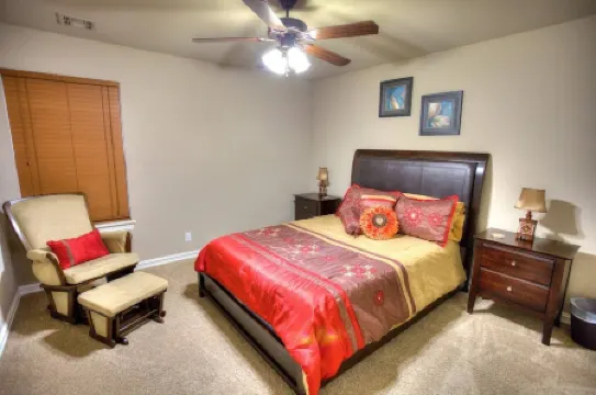 Nivi's Niche - Relaxing Retreat for the Whole Family!