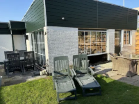 Strand, zee, duinen en bollenvelden. Een unieke plek om te genieten.