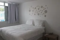 Family-Friendly Oasis in Gated Community, Fast Wi-Fi, Pickleball, Free Parking!