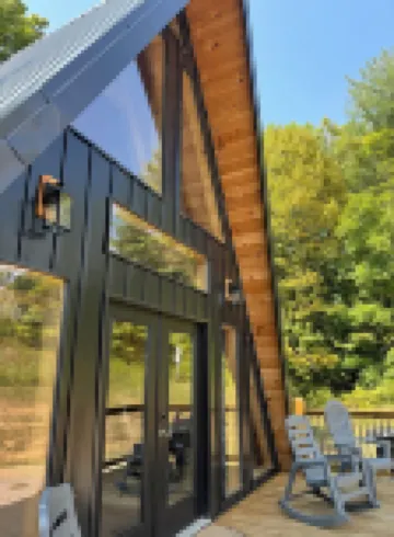 Tranquil retreat nestled in the breathtaking landscape of Hocking Hills.