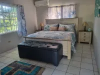 Charming Seaview Studio with Private Pool & Complimentary Airport Transfer! Hotels in 