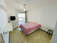 4 bedrooms facing the sea with barbecue Praia do Morro Hotel a 