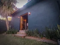 Spacious & Comfortable Industrial Loft