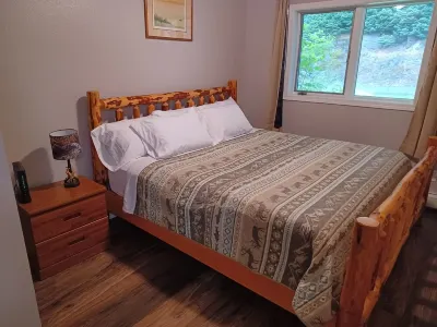 Raven's Roost - Beaver Lake Hotels near Kayak Kodiak LLC