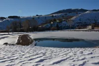 "The Patriot" -a renovated duplex in Dubois WY. Welcome Veterans & Snowmobilers!