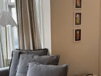 Sun-Filled 1 Bedroom Overlooking Water Street - No Cleaning Fee فنادق في ديكوراه