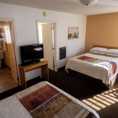 Blue Pine Motel