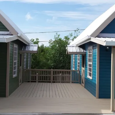 Turtle Cottage with a pool Hotels near Caye Caulker Airport