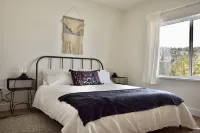 Big Bear Chalet, modern home on Mount Washington