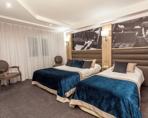 Logis - le Christina Hotels in Cher