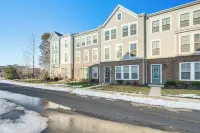 Balcony & Pool Access: Modern Gainesville Home Hotels in Gainesville
