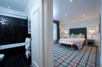 The Royal George Hotel