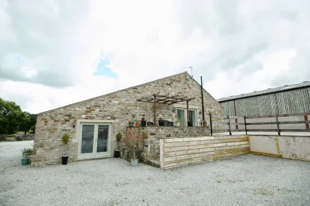 Penyghent View Отели рядом с достопримечательностью «Стайнфорт Форс»