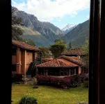 Lizzy Wasi Urubamba - Mountain view