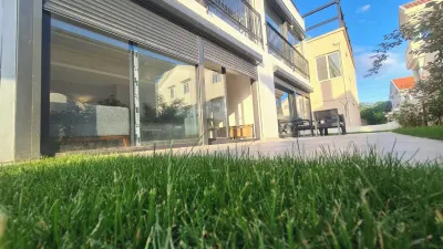 Tivat Terrace Suits Hotel di 