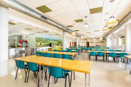 Albergue Inturjoven Jaen Отели в г. Ареа Метрополитана де Хаэн