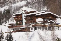 Alpin Panoramahotel Lärchenhof