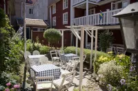 Garvaregården Hotel , B&B Och Café Отели в г. 