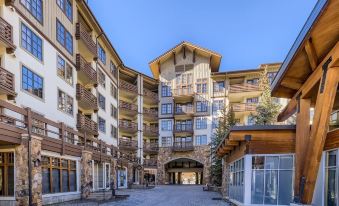 Passage Point 623B Condo