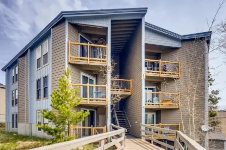 F201 Treehouse 2 Bedroom Condo by RedAwning