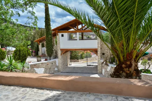 Zidada Hotel and Chalets Hotels in Bernal