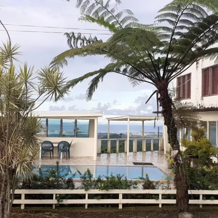 Dave Parker Eco Lodge Hotel