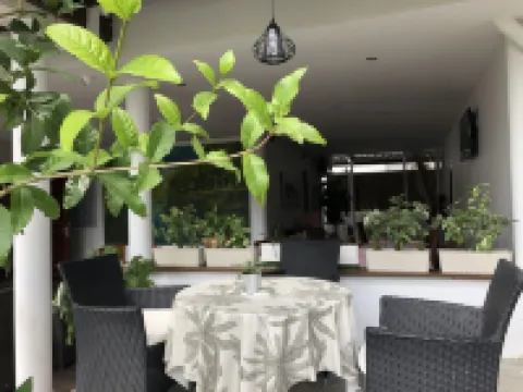 วิลลาฟามิริ โรงแรมในปารามารีโบ