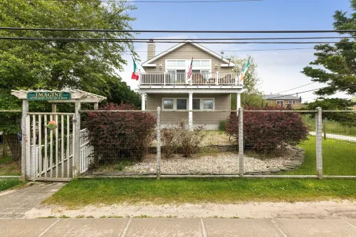 Kismet, Fire Island 4 bedroom family house "IMAGINE"