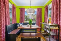 Pickleball & Heated Pool & Game Room & Mini Golf