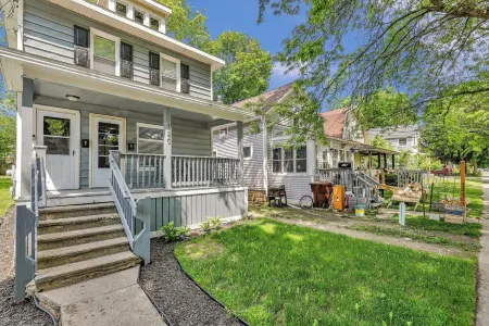 Charming 1 Bedroom House in Lansing, MI