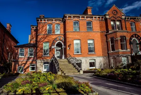 Roxford Lodge Hotel