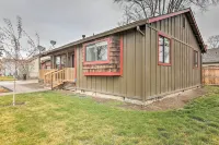 Family-Friendly Redmond Getaway Walk to Dtwn