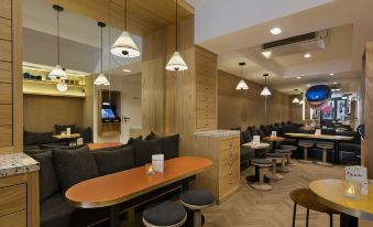 Oh la la ! Hotel Bar Paris Bastille
