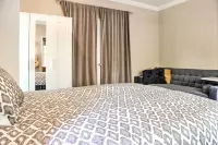 Colonial-Style Warwick Retreat - 1 Hour to NYC! Hotels near Fitzgerald Falls