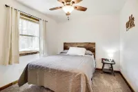 Near Memorial Park Lake Arbutus Vacation Rental - 3-Star