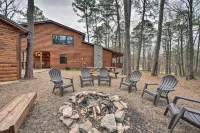 Cabin w/ Hot Tub & Grill - 6 Mi to Broken Bow Lake - Homestays