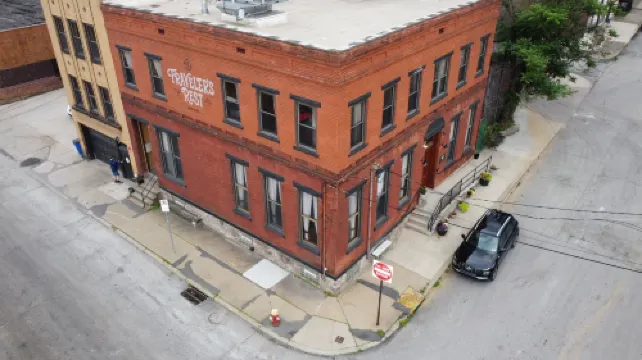 Traveler's Rest Hotel