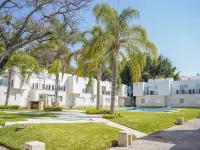 Modern House in Yautepec l Pool & Garden Hotels in Yautepec