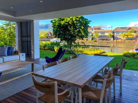 The Waterclub by Horizon Holidays Отели рядом с достопримечательностью «Касела Уорлд оф Адвенчерс»